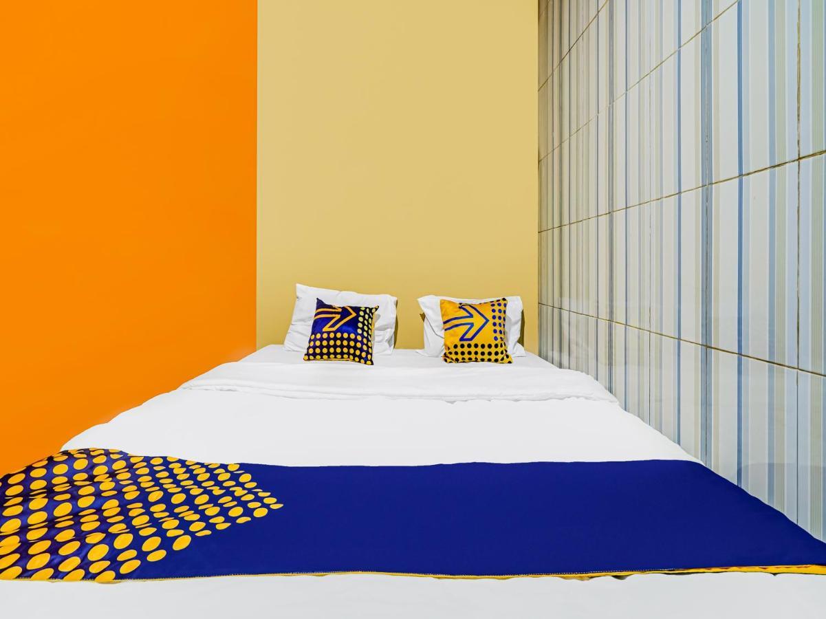 Hotel SPOT ON 91186 Losmen Yanti Bandung Exterior foto
